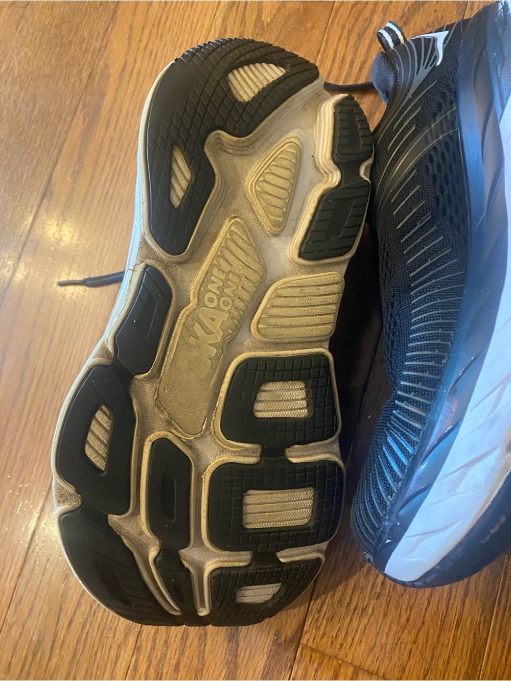 Hoka Bondi 7 Black and White Sneakers WIDE - Picture 8 of 10